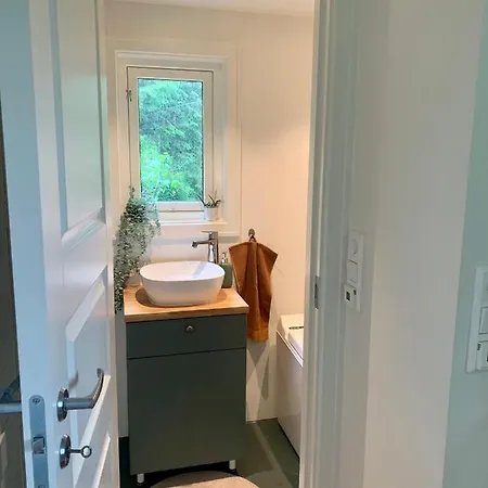 Tiny House - Idyllic Accommodation Grimstad  Extérieur photo
